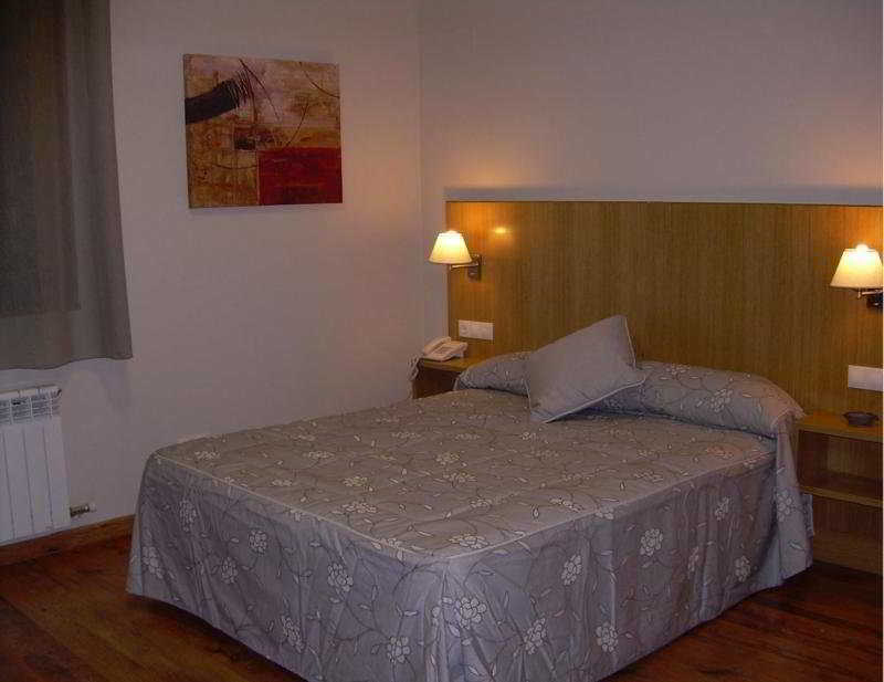 Aparthotel Pena Telera Resort El Pueyo de Jaca Luaran gambar